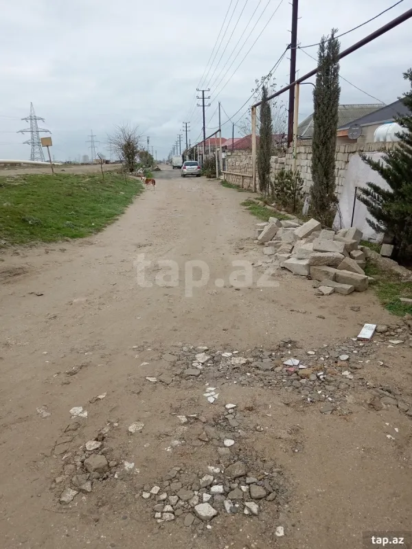 Satılır 3 otaqlı həyət evi