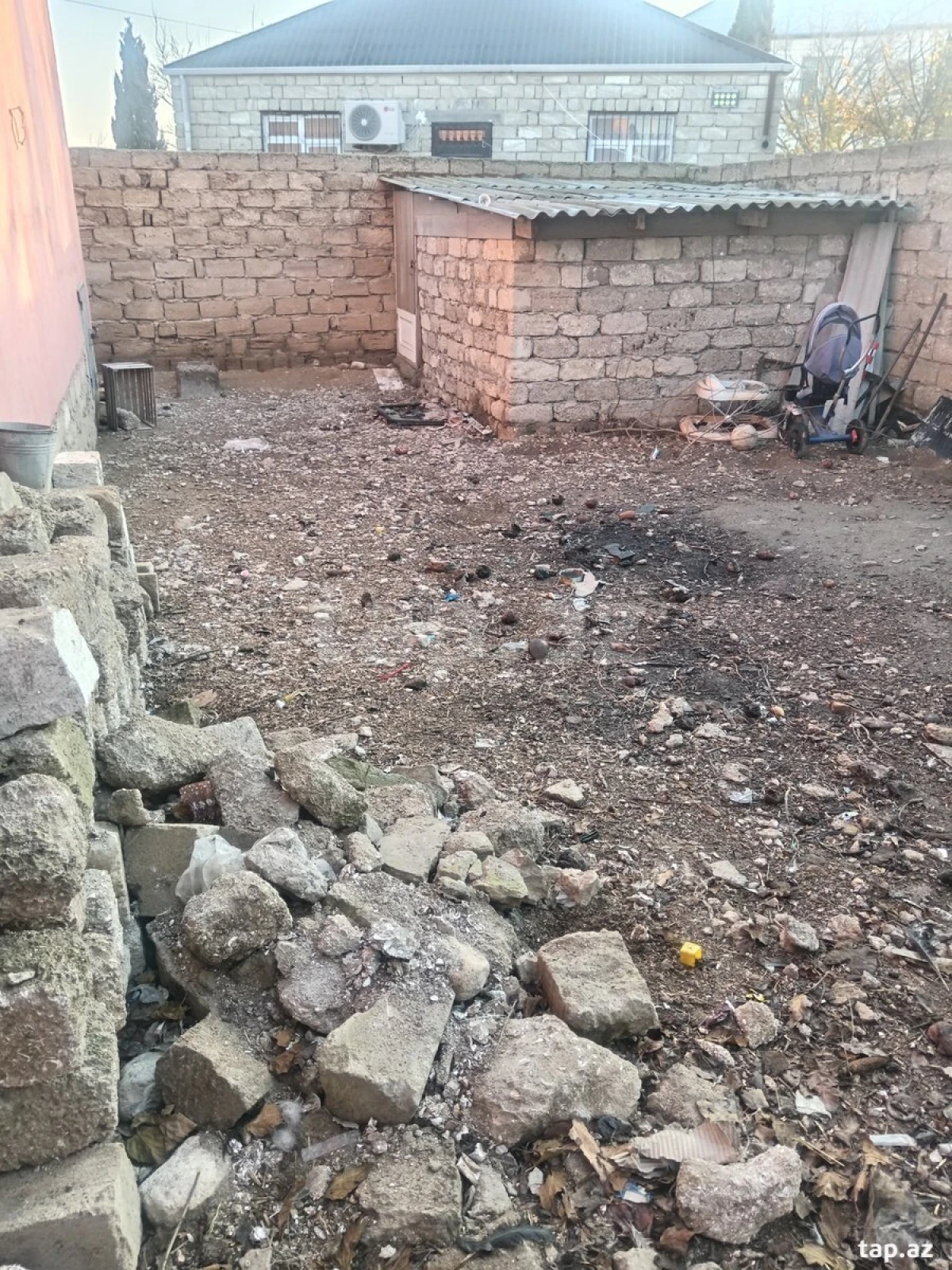 Satılır 3 otaqlı həyət evi