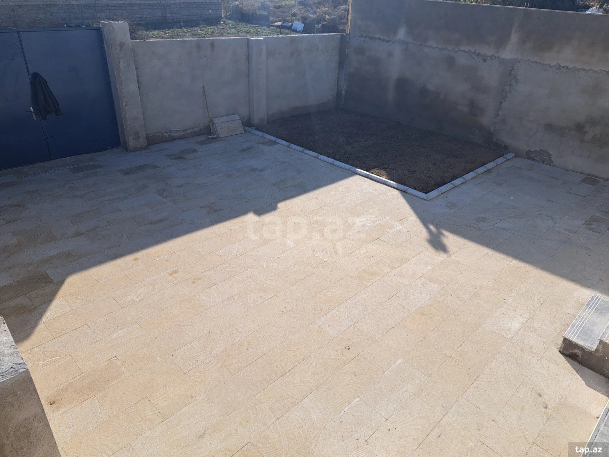 Satılır 4 otaqlı həyət evi