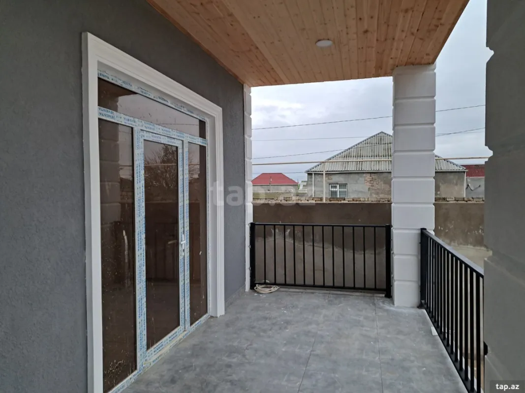 Satılır 4 otaqlı həyət evi