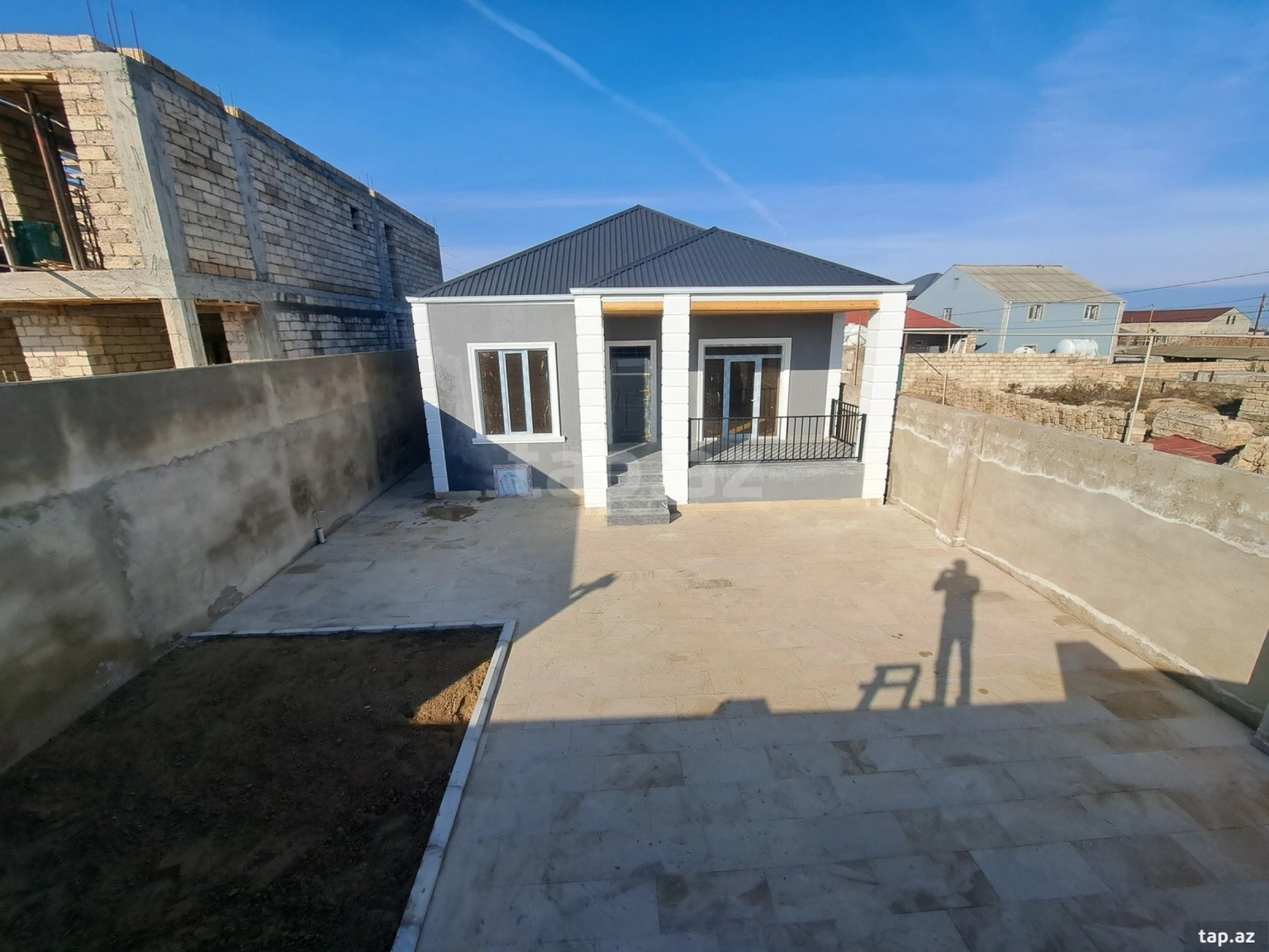 Satılır 4 otaqlı həyət evi