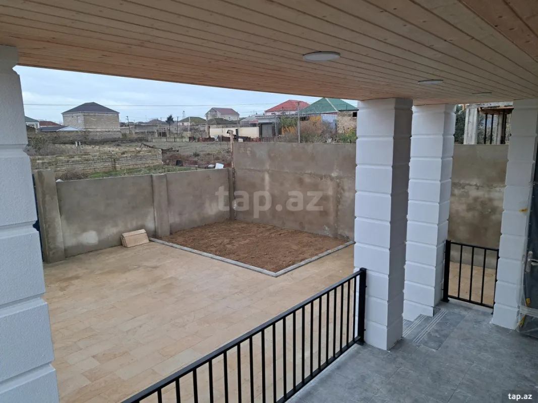 Satılır 4 otaqlı həyət evi