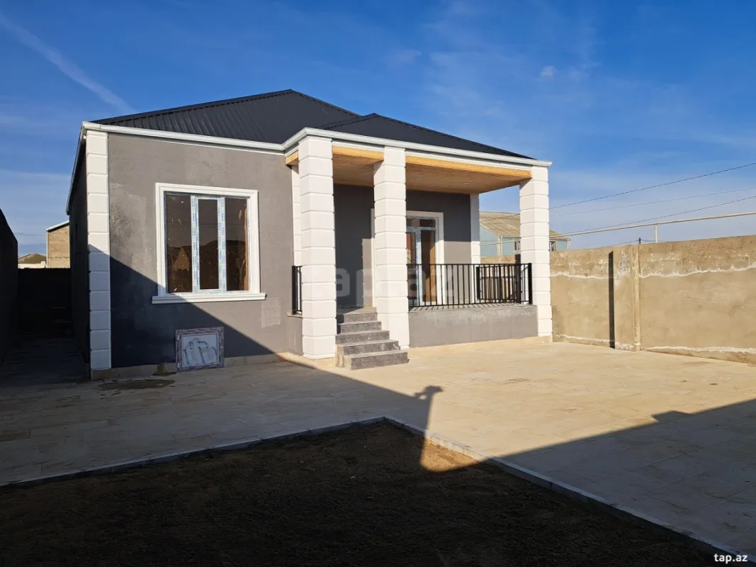 Satılır 4 otaqlı həyət evi