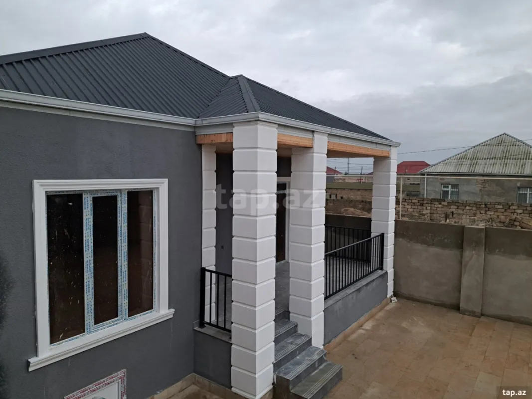 Satılır 4 otaqlı həyət evi