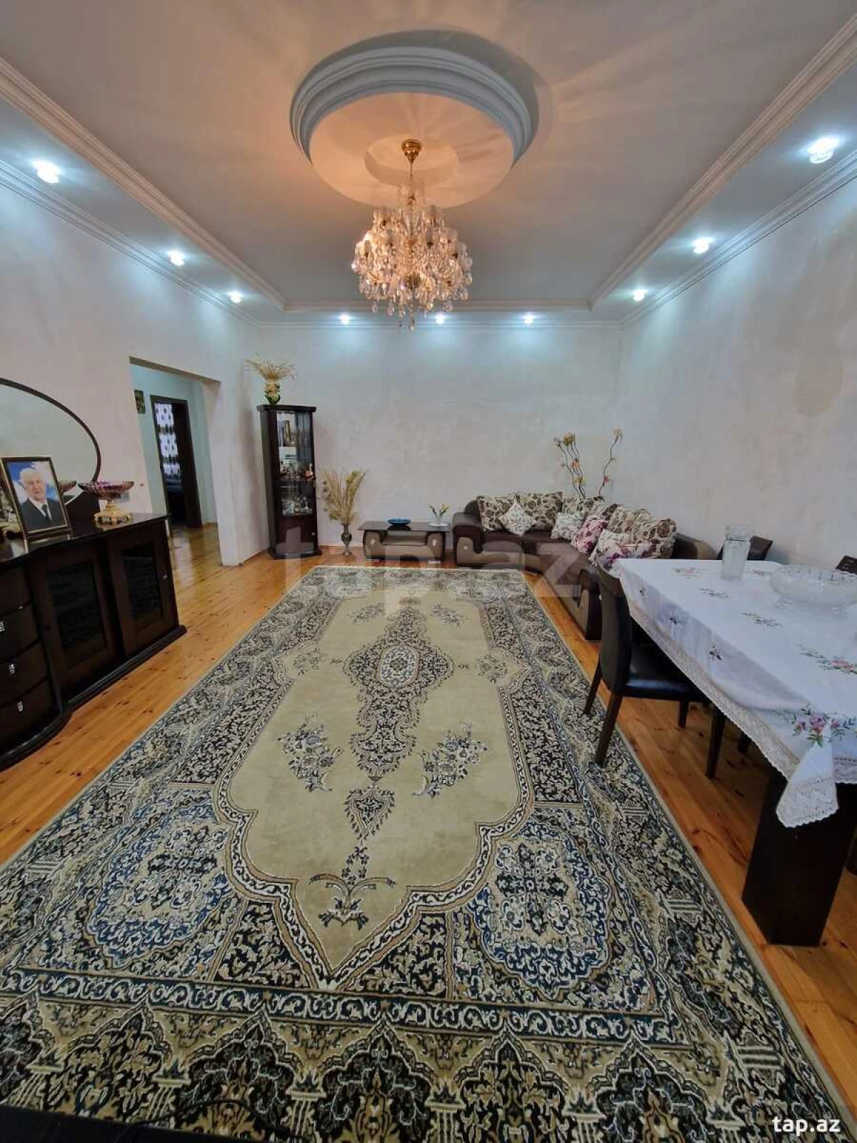 Satılır 5 otaqlı həyət evi