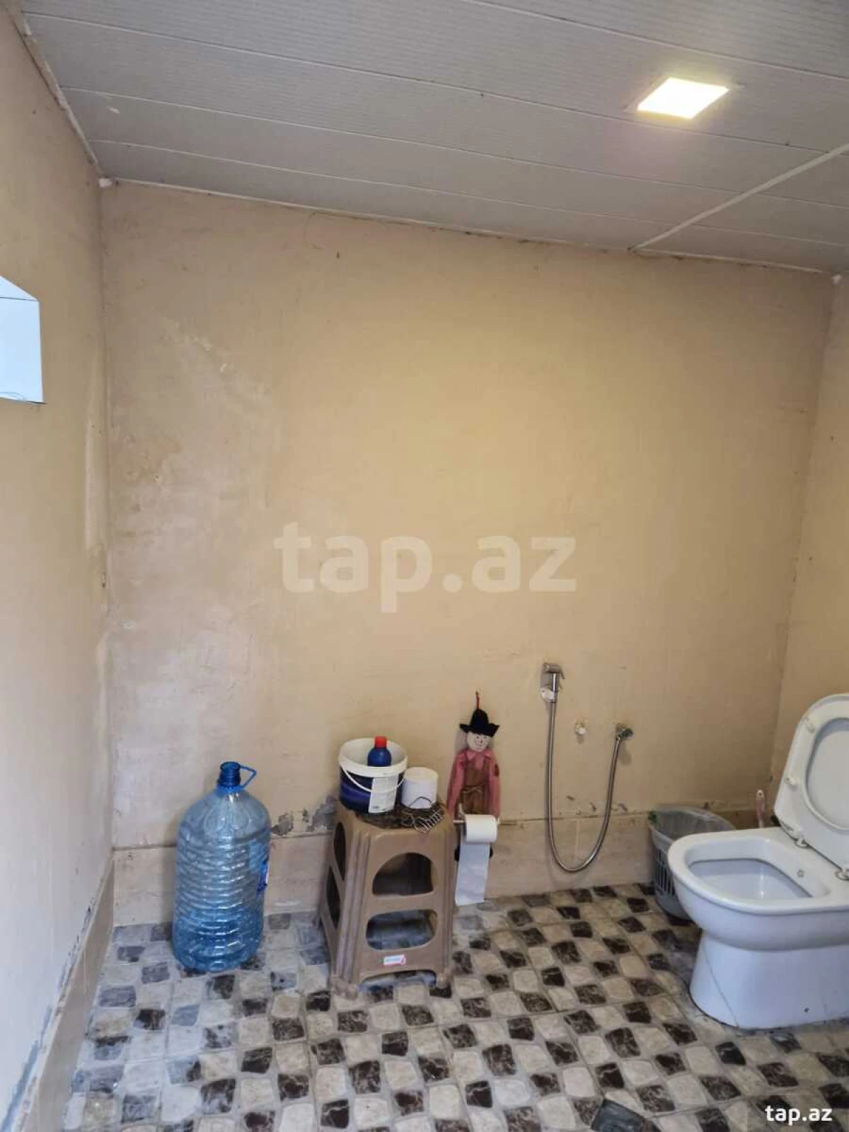 Satılır 5 otaqlı həyət evi