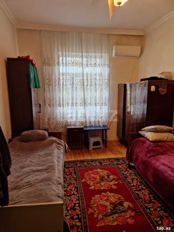 Satılır 5 otaqlı həyət evi