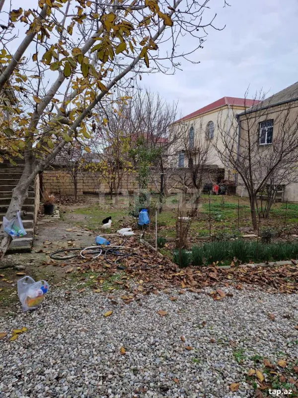 Satılır 5 otaqlı həyət evi