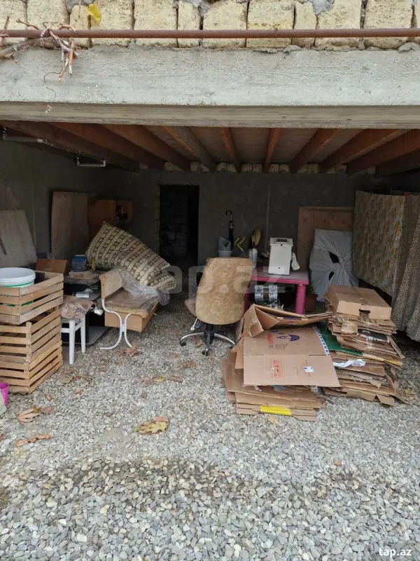 Satılır 5 otaqlı həyət evi