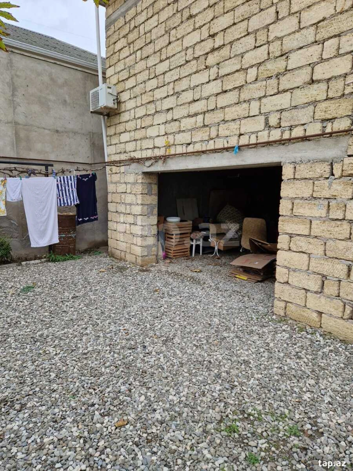 Satılır 5 otaqlı həyət evi