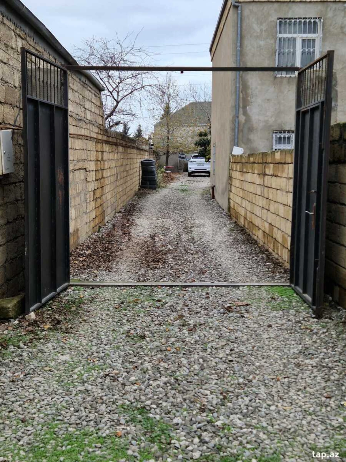 Satılır 5 otaqlı həyət evi