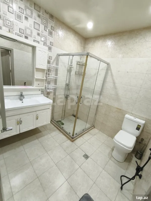 Kirayə verilir 2 otaqlı yeni tikili 80 m²