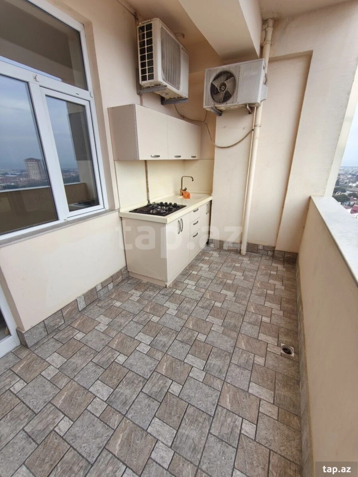 Kirayə verilir 2 otaqlı yeni tikili 80 m²