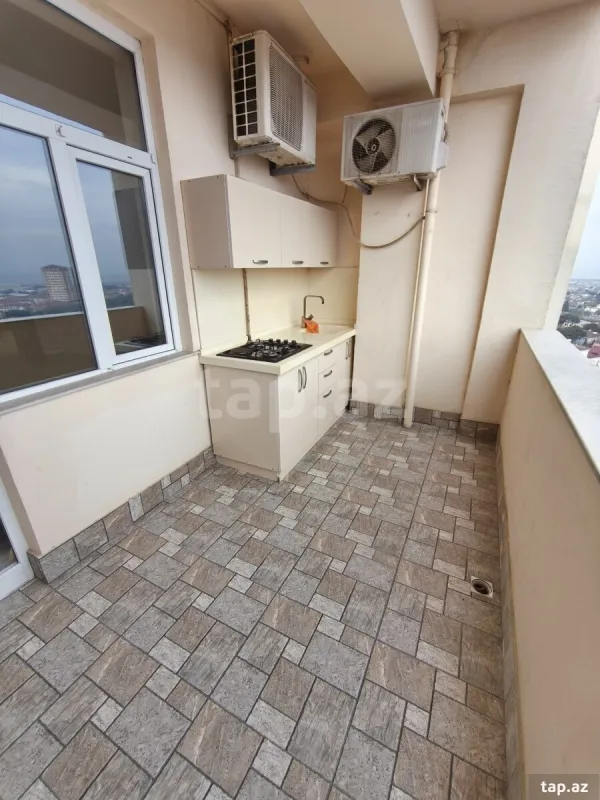 Kirayə verilir 2 otaqlı yeni tikili 80 m²