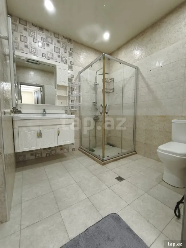 Kirayə verilir 2 otaqlı yeni tikili 80 m²