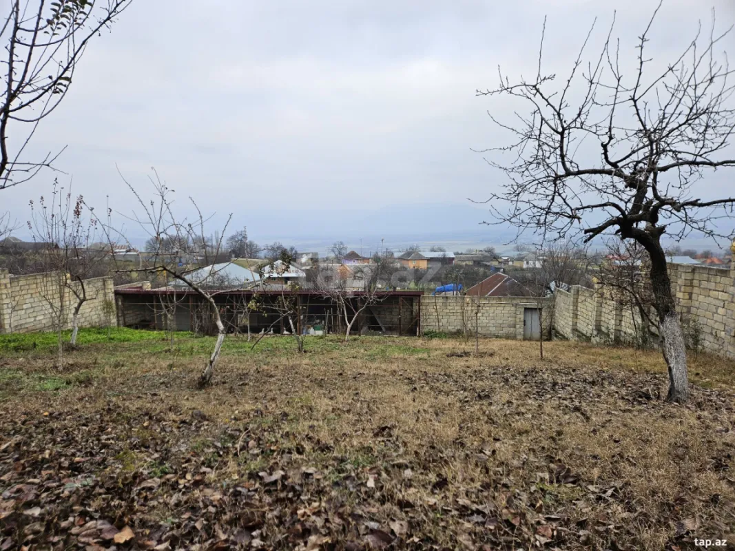 Satılır 3 otaqlı həyət evi