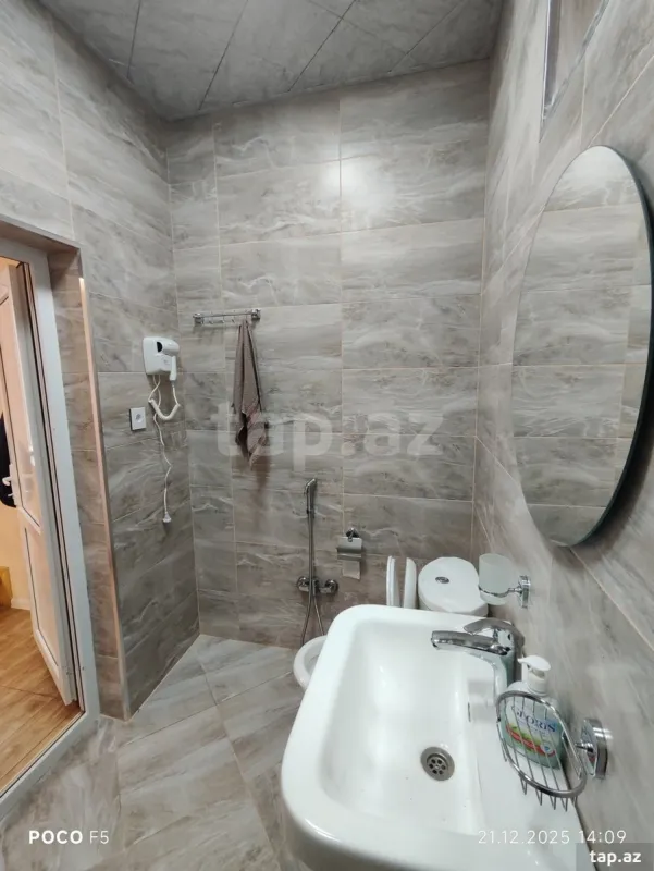 Kirayə verilir 3 otaqlı həyət evi