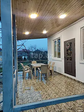 Kirayə verilir 3 otaqlı həyət evi