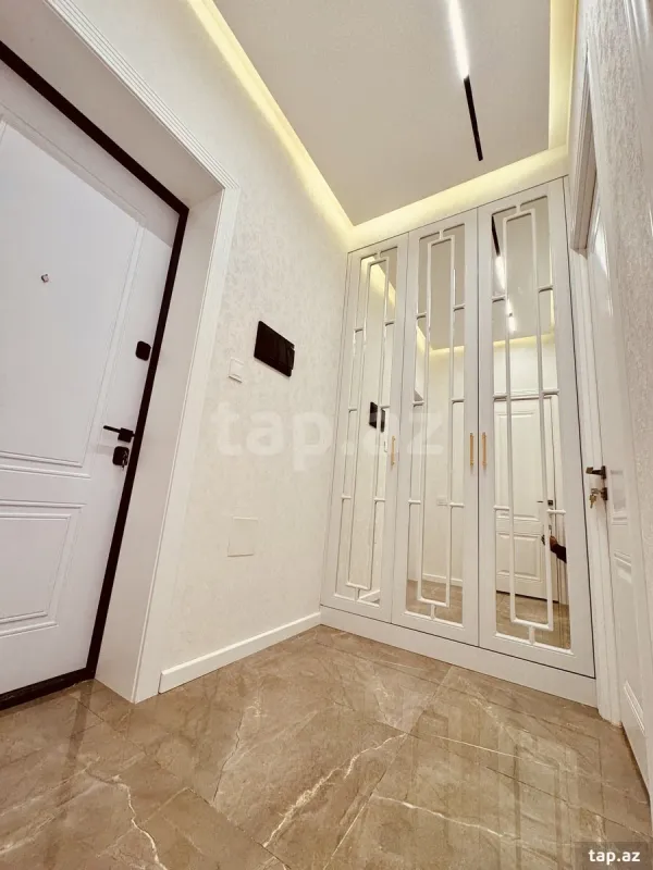 Satılır 2 otaqlı yeni tikili 60 m²