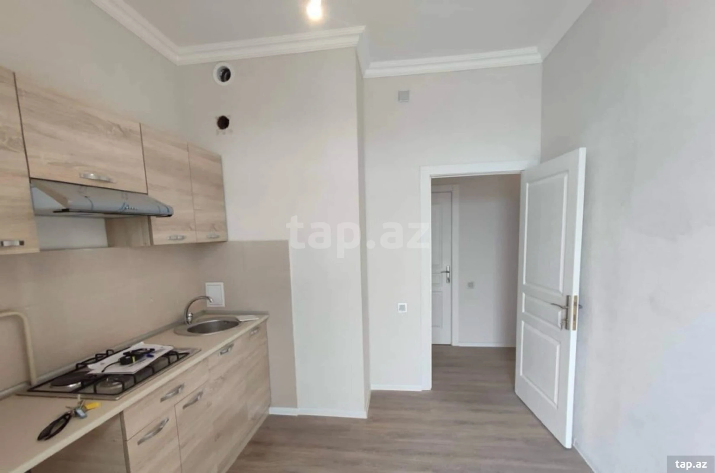 Satılır 1 otaqlı yeni tikili 38 m²