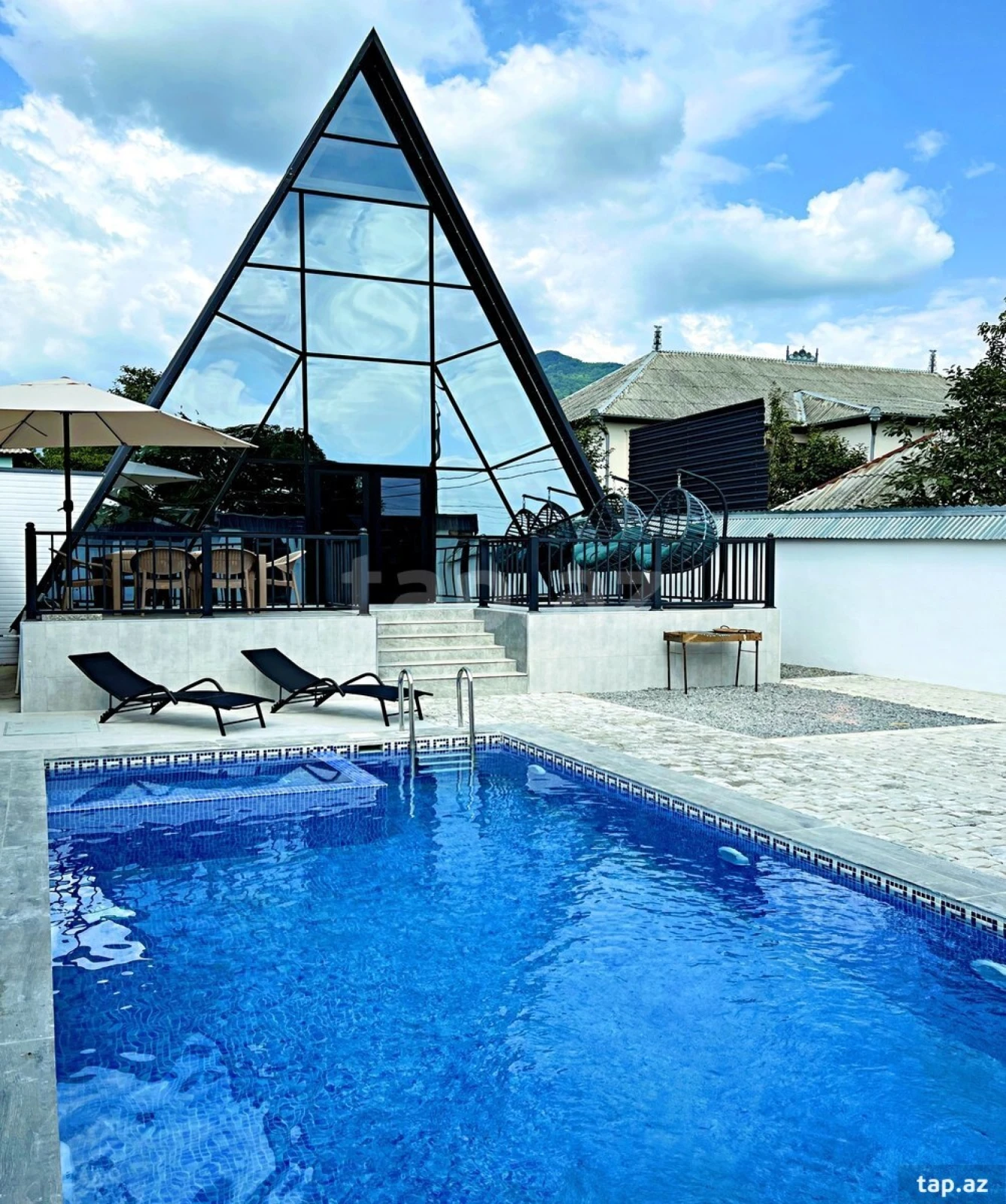 Kirayə verilir 4 otaqlı həyət evi