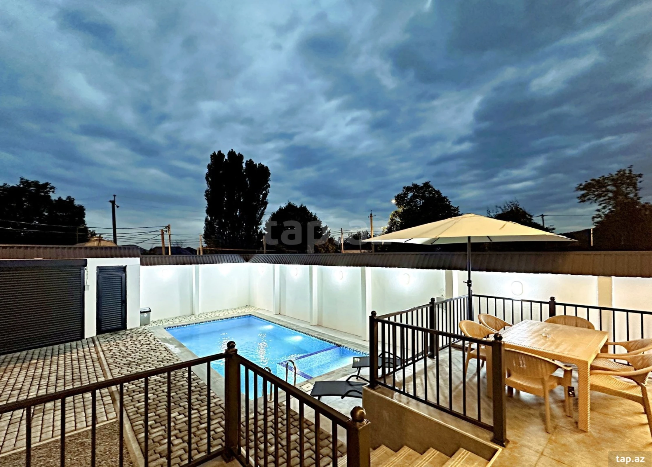 Kirayə verilir 4 otaqlı həyət evi