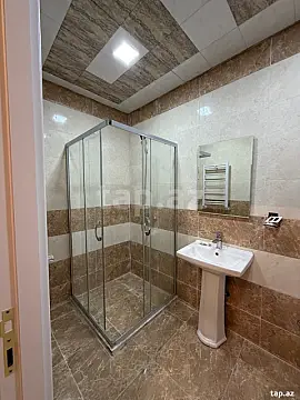 Kirayə verilir 2 otaqlı yeni tikili 65 m²