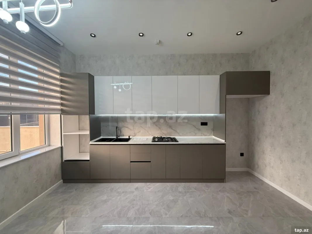 Satılır 6 otaqlı həyət evi