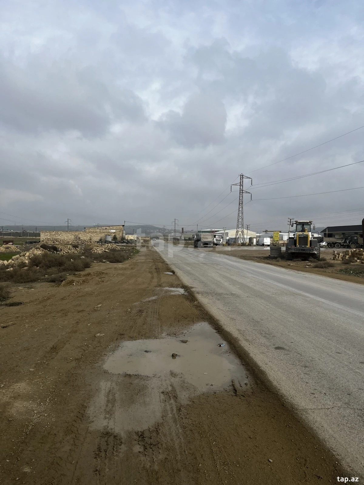 Satılır torpaq sahəsi