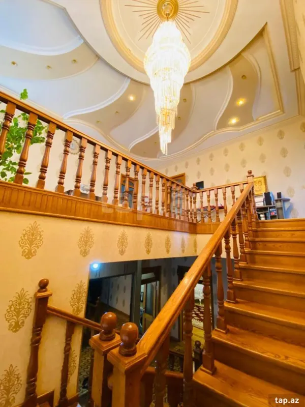 Satılır 5 otaqlı həyət evi