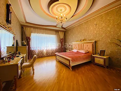 Satılır 5 otaqlı həyət evi