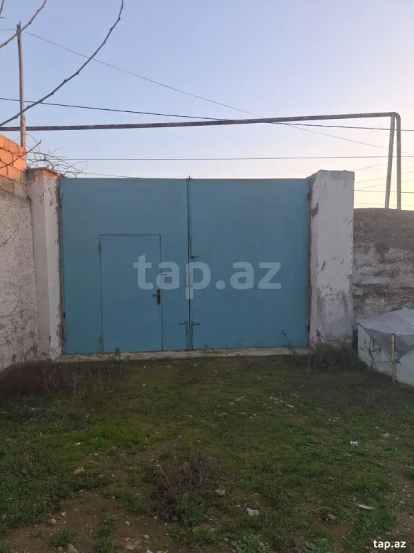 Satılır 6 otaqlı həyət evi 415 m²