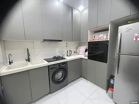 Kirayə verilir 2 otaqlı yeni tikili 70 m²