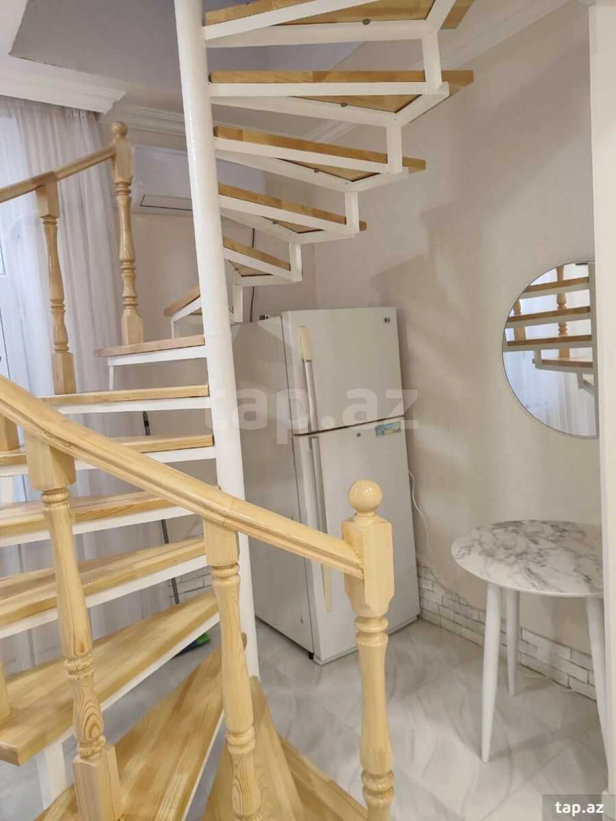 Kirayə verilir 2 otaqlı mənzil 55 m²