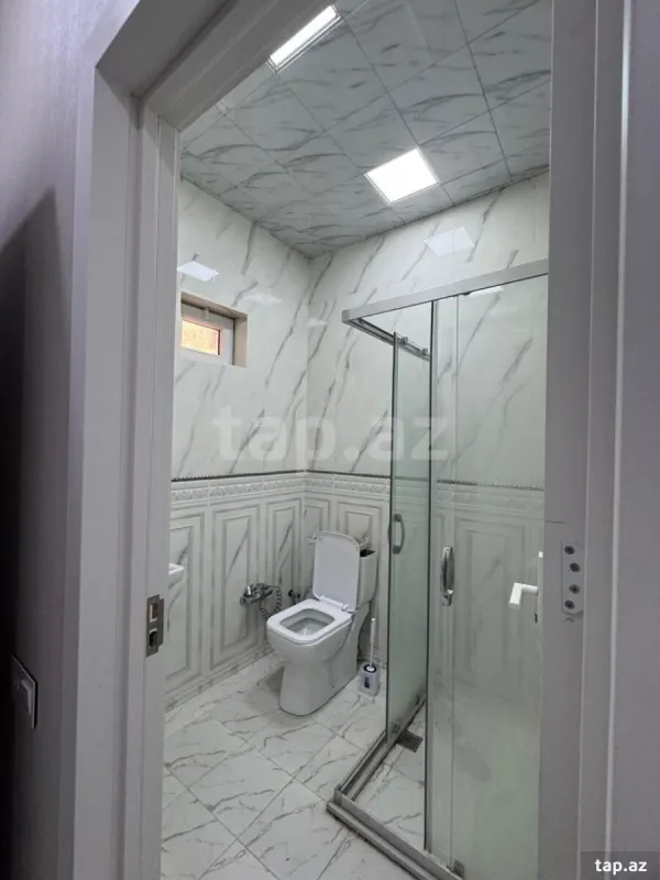 Satılır 4 otaqlı həyət evi 182 m²