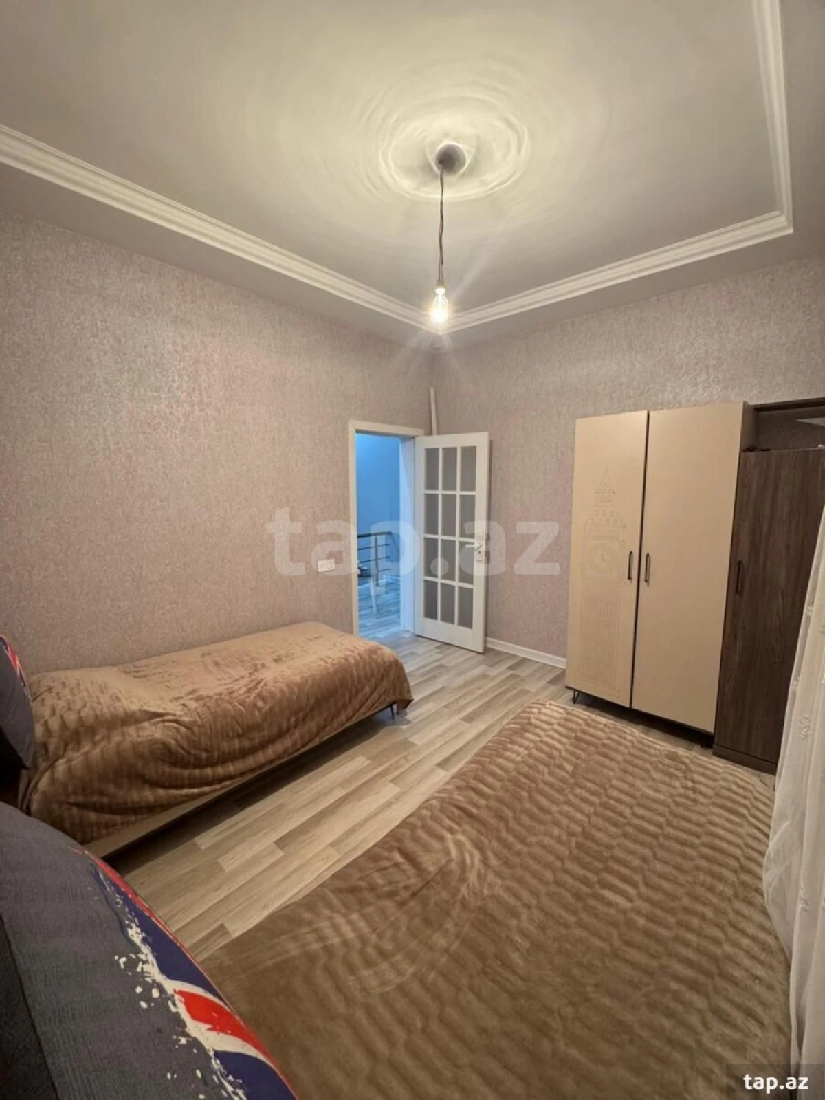 Satılır 4 otaqlı həyət evi 182 m²