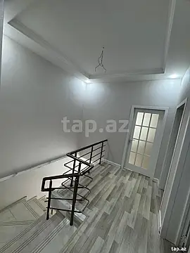 Satılır 4 otaqlı həyət evi 182 m²