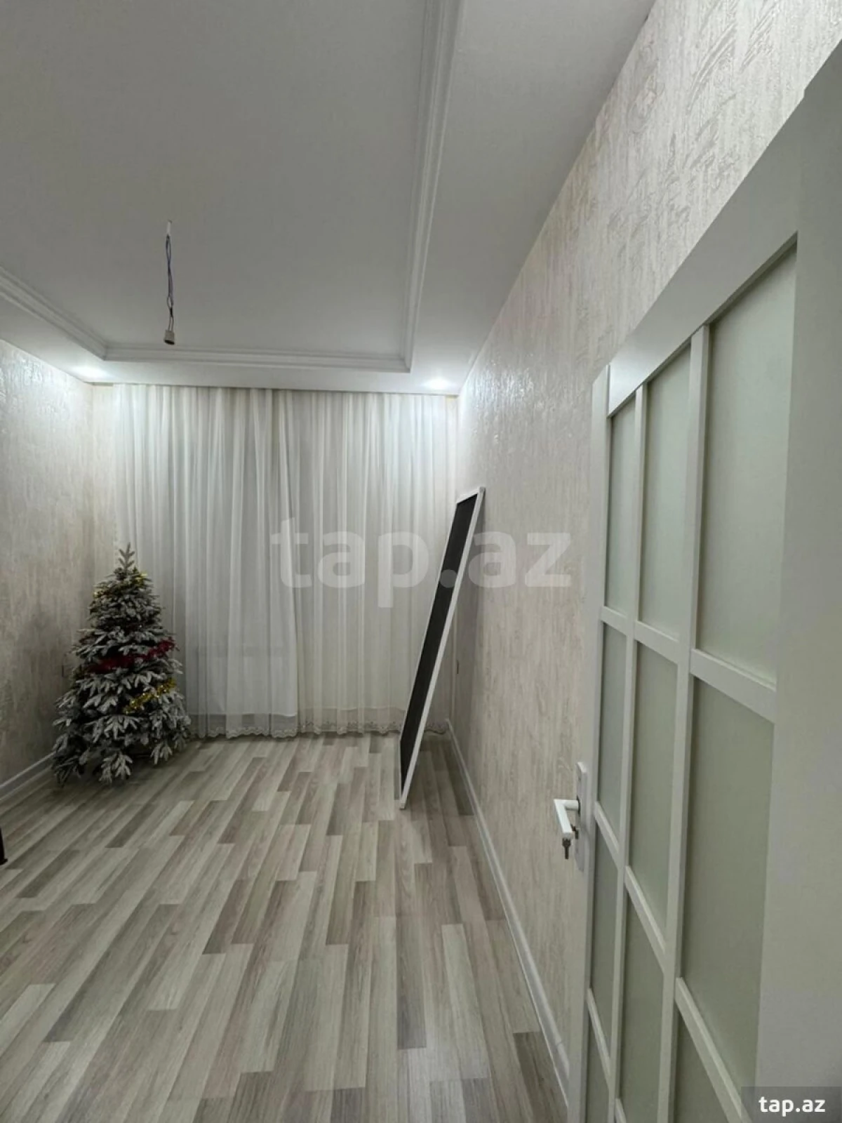 Satılır 4 otaqlı həyət evi 182 m²