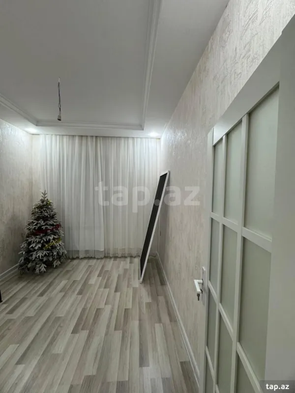 Satılır 4 otaqlı həyət evi 182 m²