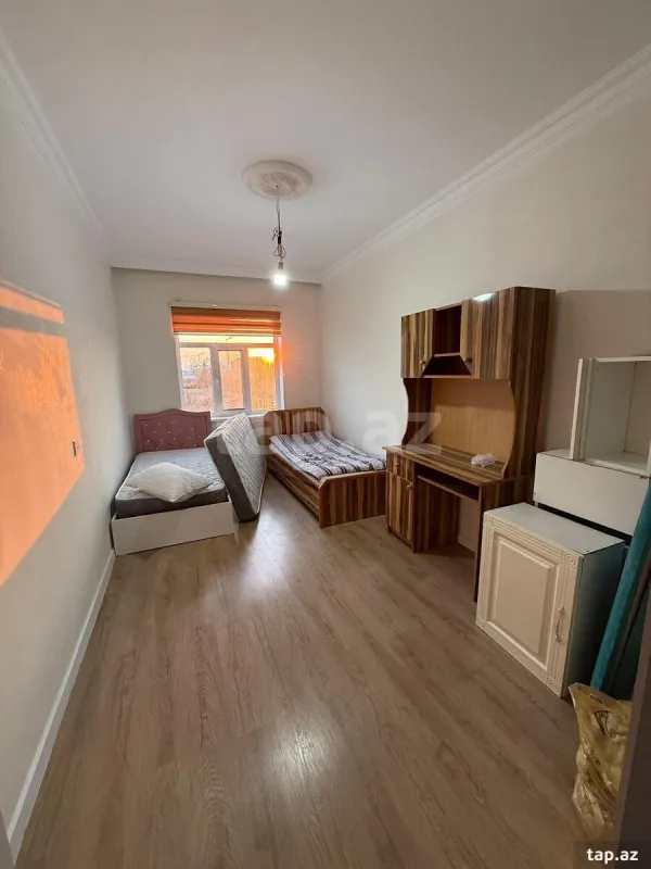 Kirayə verilir 4 otaqlı həyət evi