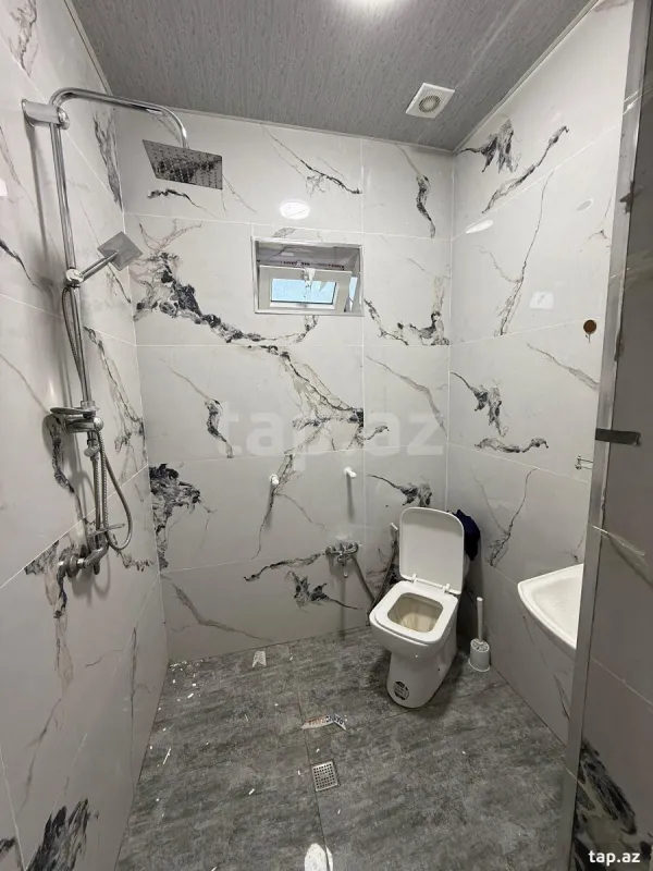 Kirayə verilir 4 otaqlı həyət evi