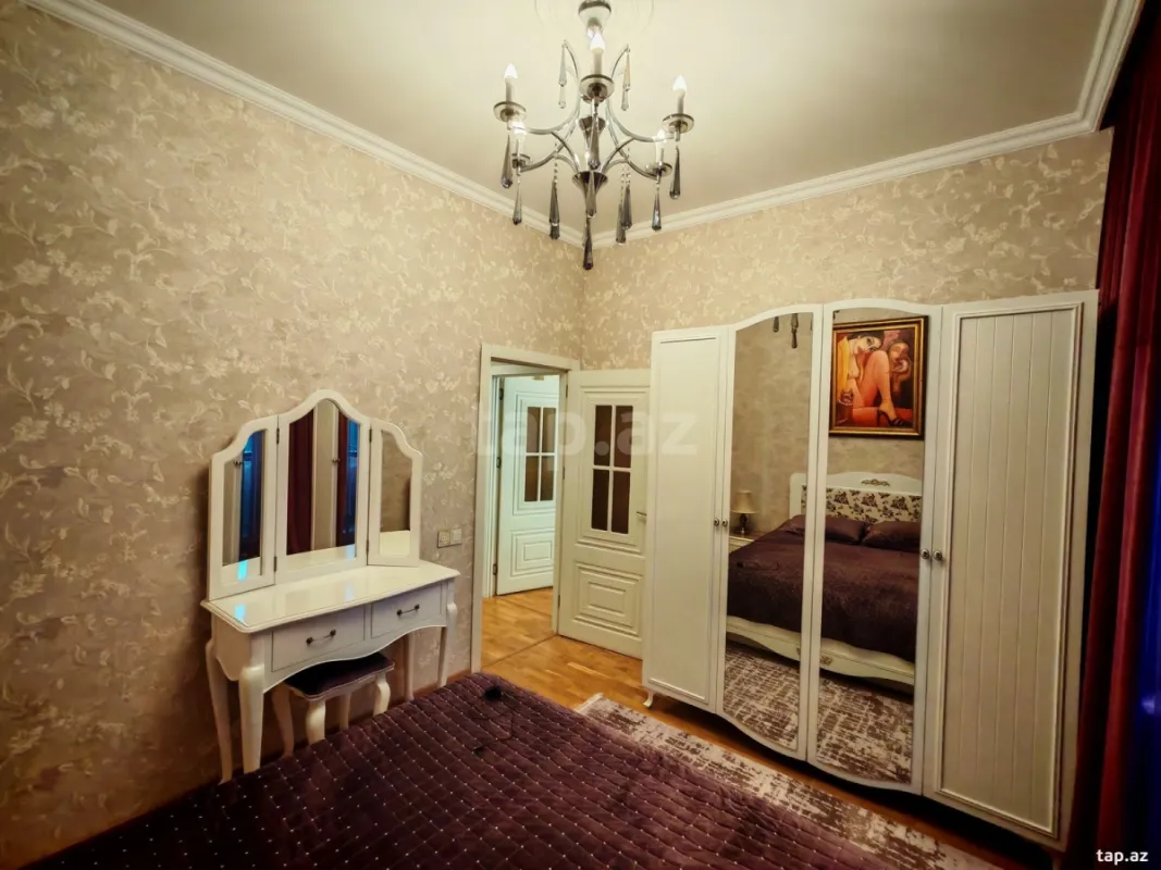 Satılır 3 otaqlı yeni tikili 87 m²