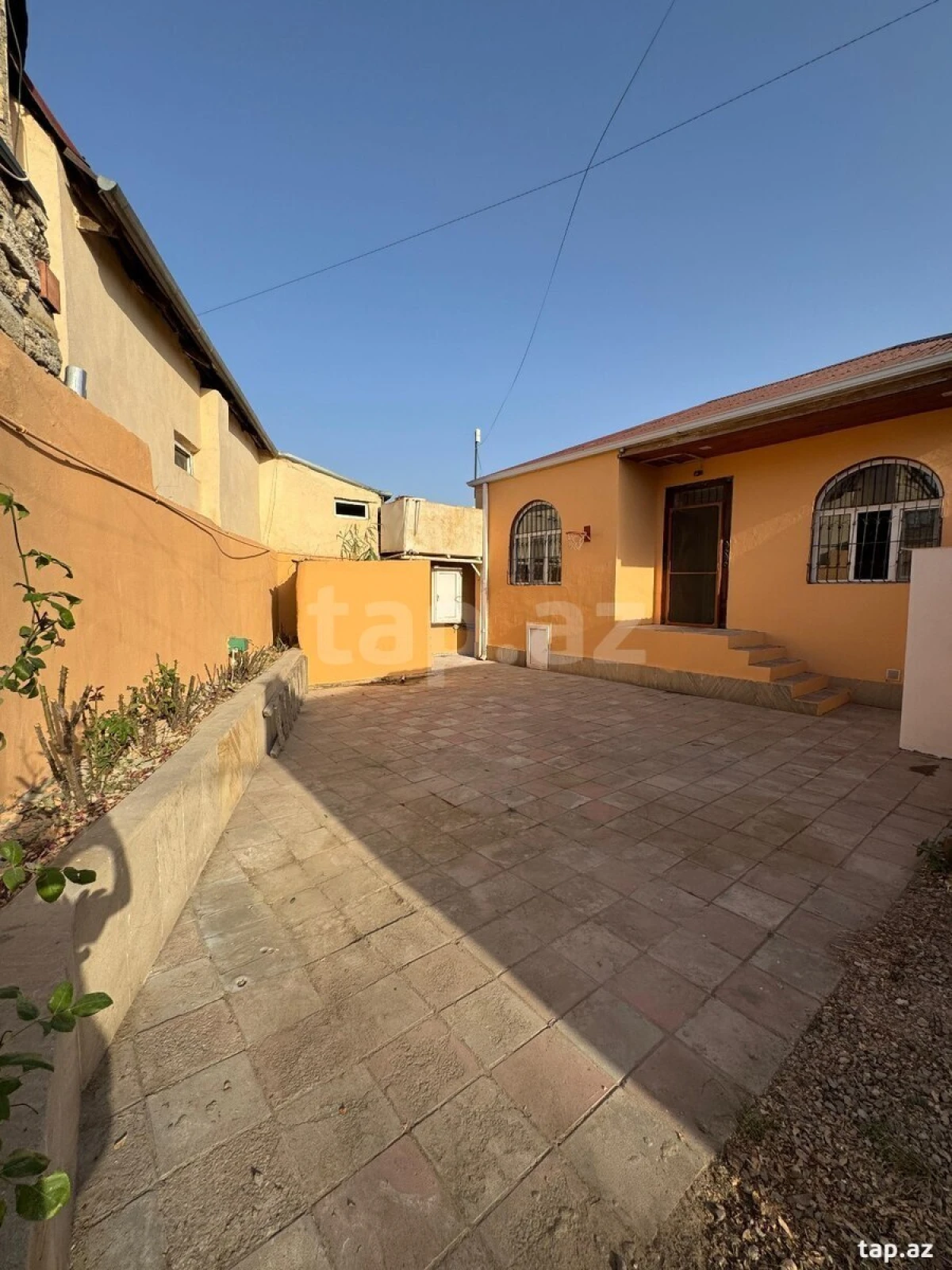 Satılır 3 otaqlı həyət evi