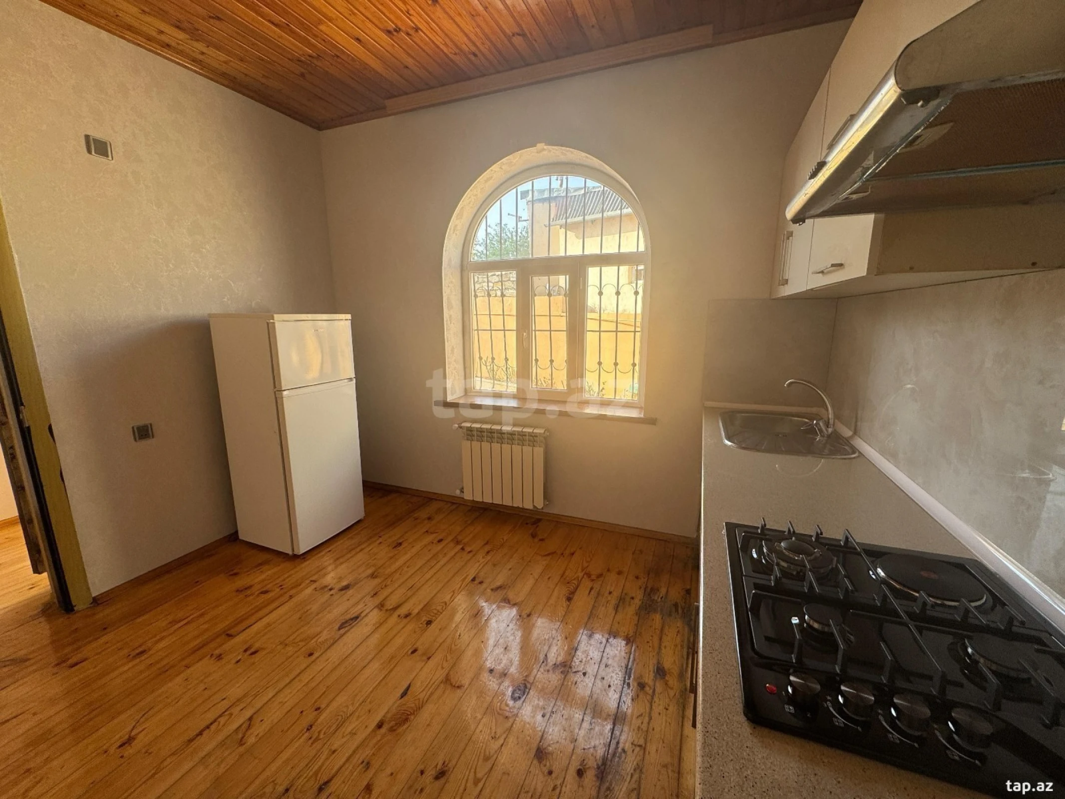 Satılır 3 otaqlı həyət evi