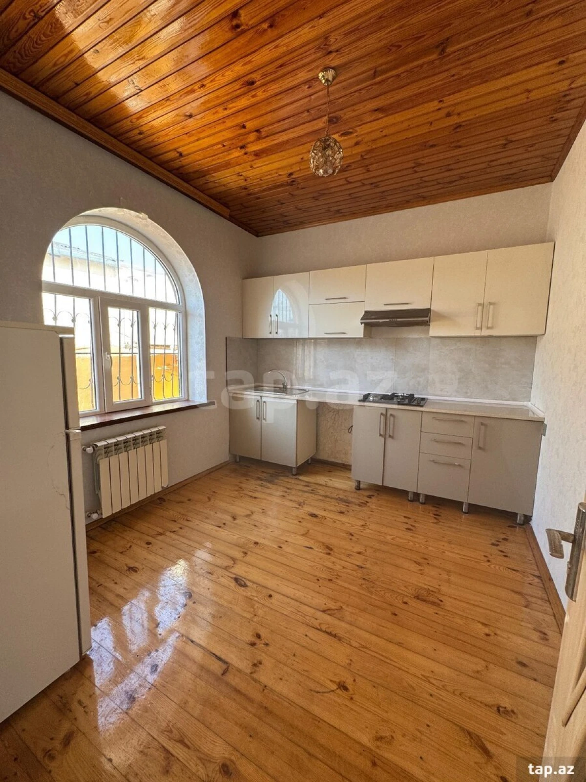 Satılır 3 otaqlı həyət evi