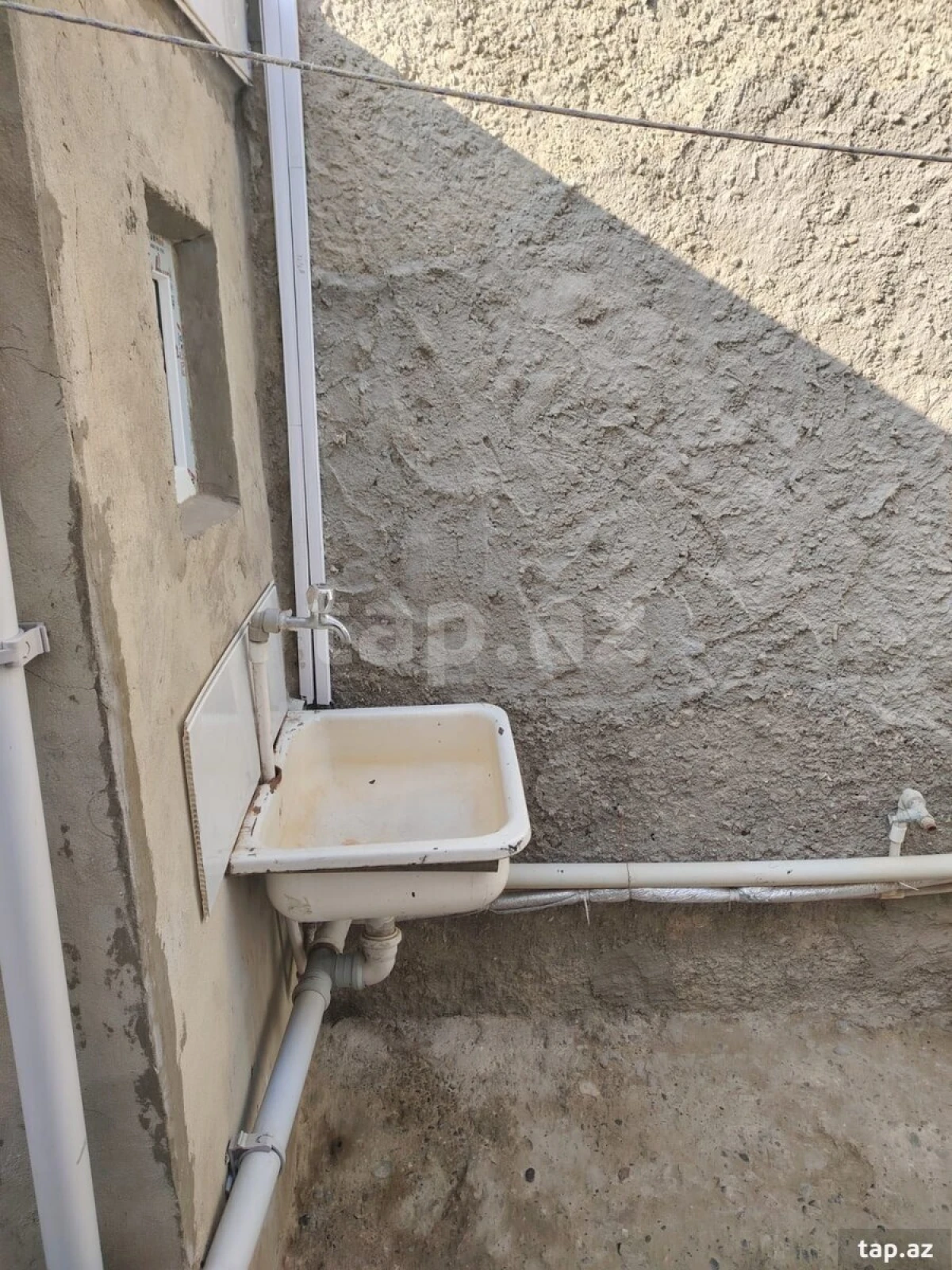 Kirayə verilir 2 otaqlı həyət evi