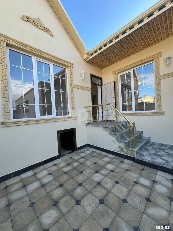 Satılır 4 otaqlı həyət evi