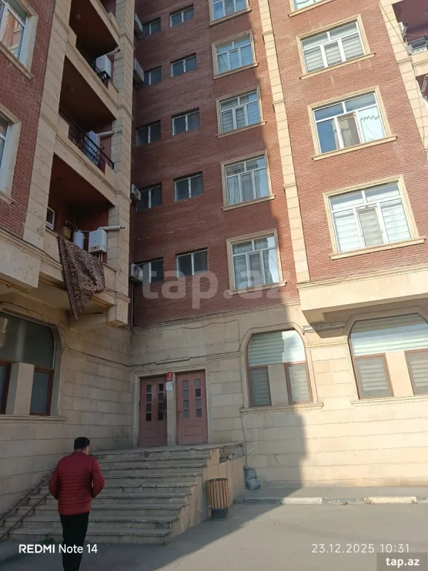 Satılır 4 otaqlı yeni tikili 147 m²