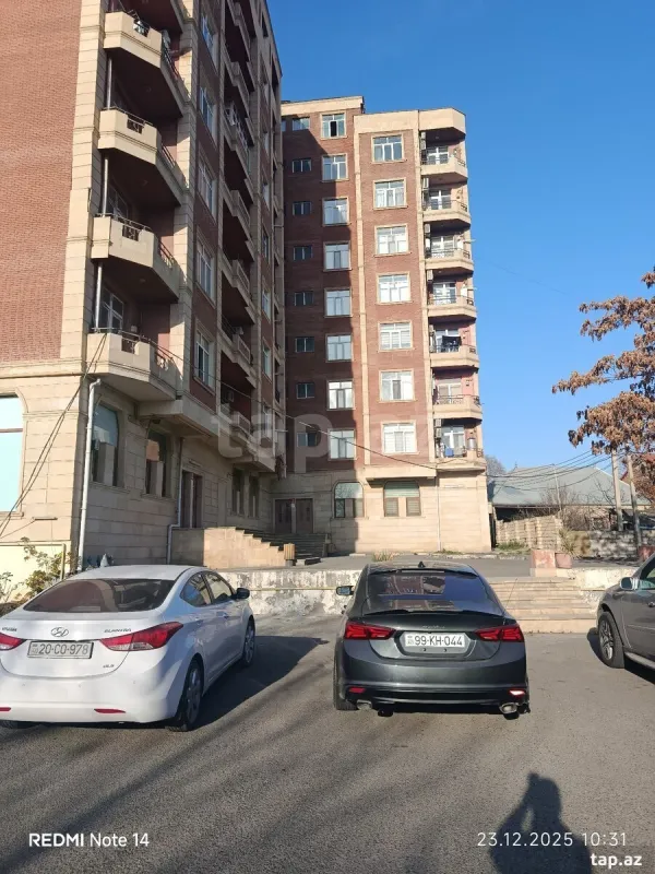 Satılır 4 otaqlı yeni tikili 147 m²