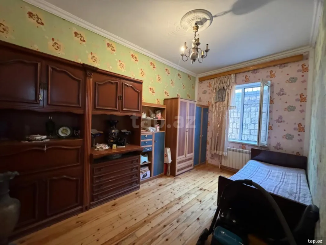 Satılır 5 otaqlı həyət evi